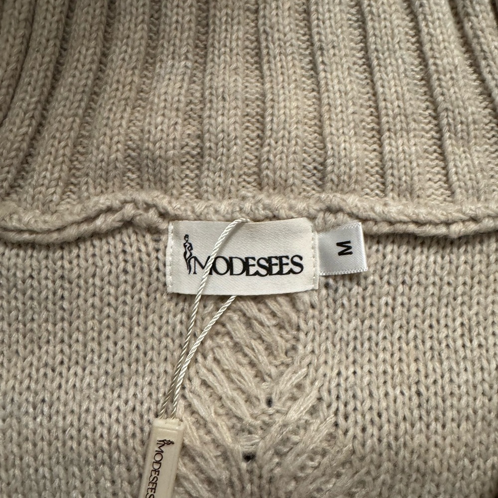 Modesees Women's Cream Sweater. Oversized Sz Medium - Picture 7 of 7